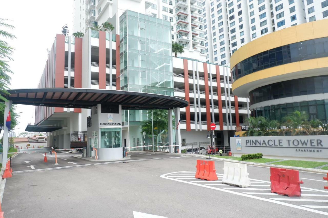 The Pinnacle Tower Johor Bahru Buitenkant foto