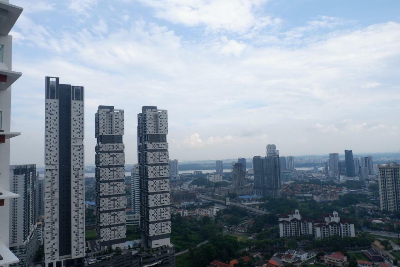 The Pinnacle Tower Johor Bahru Buitenkant foto