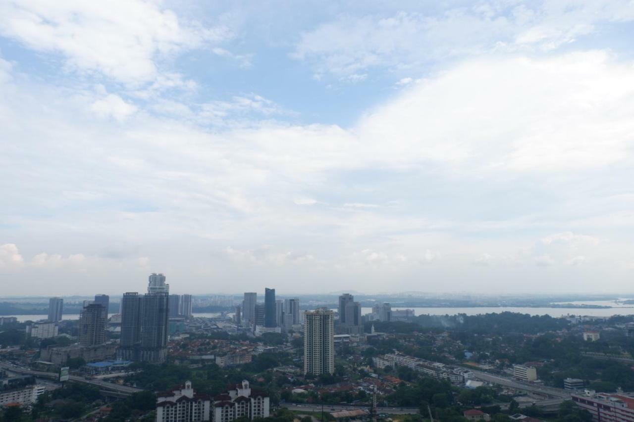 The Pinnacle Tower Johor Bahru Buitenkant foto