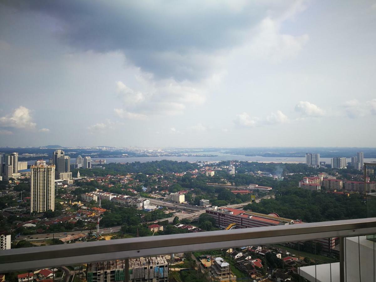 The Pinnacle Tower Johor Bahru Buitenkant foto