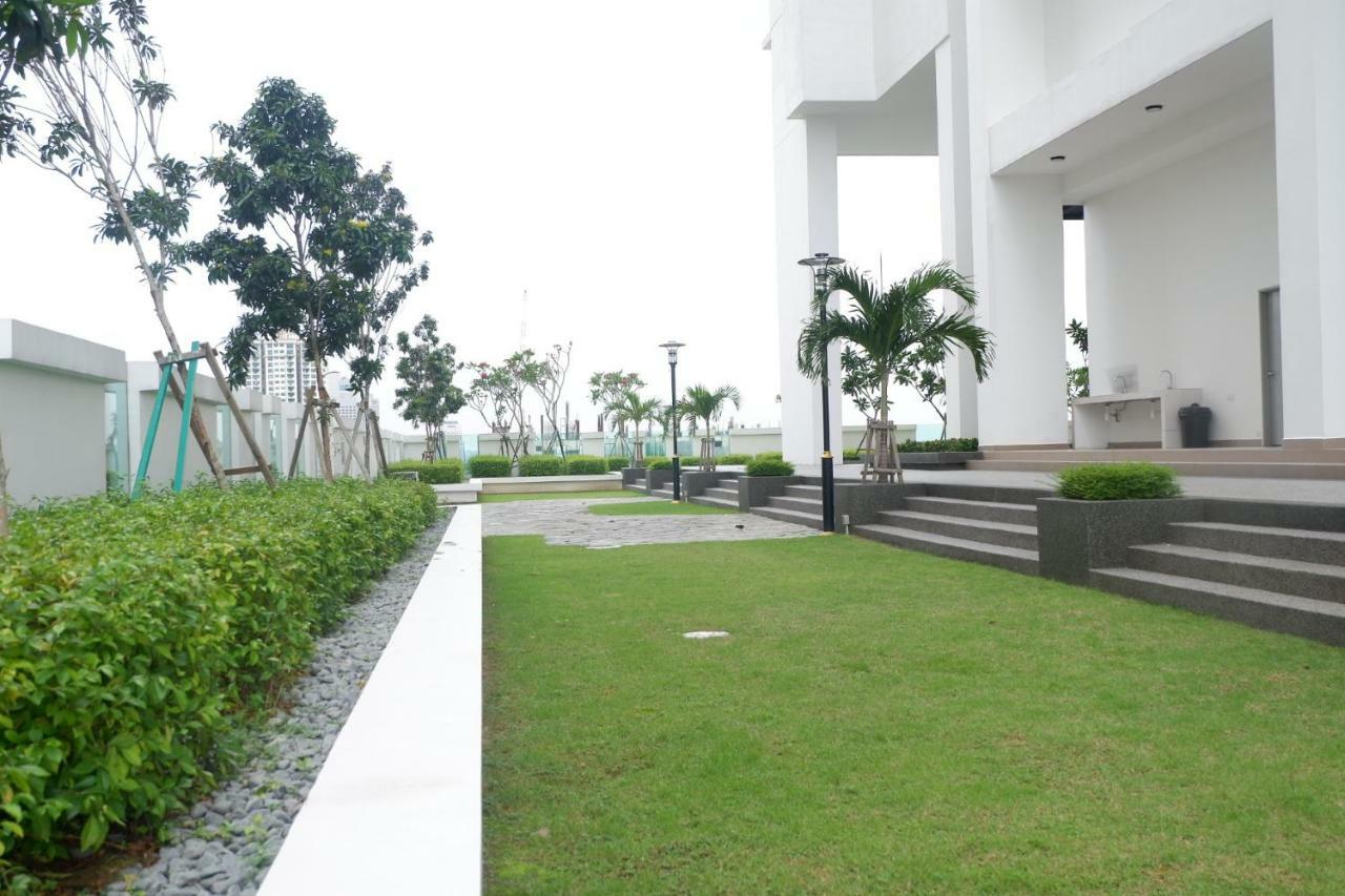 The Pinnacle Tower Johor Bahru Buitenkant foto
