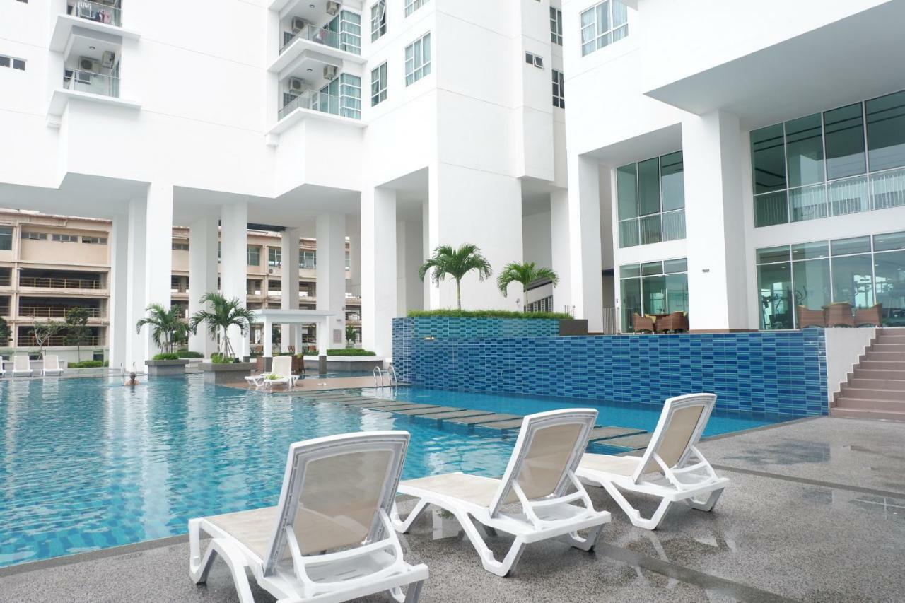 The Pinnacle Tower Johor Bahru Buitenkant foto